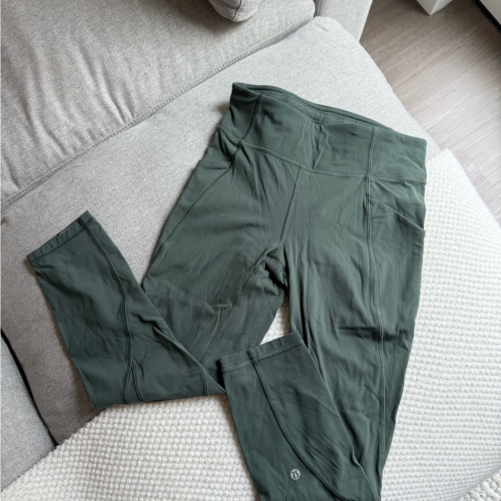 Lululemon Green Cropped Leggings around 25”